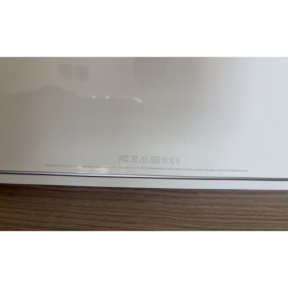 Apple Magic Keyboard Numeric Keypad A1843 Silver White Wireless Lightning - Picture 5 of 5